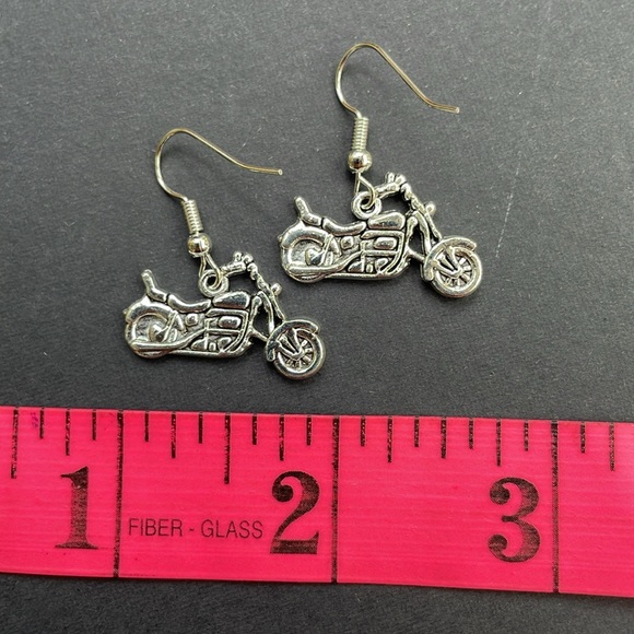 Motorcycle Earrings Silver Colour Metal Motor Bike Unisex Pair Gift Idea New - Picture 3 of 5